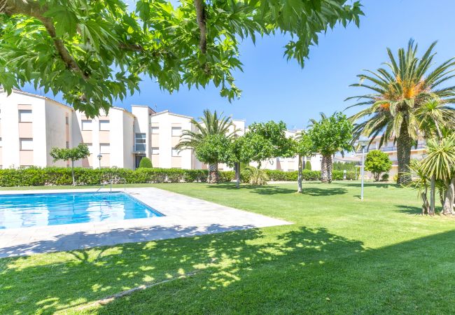  in Calella de Palafrugell - 1CB - E3 Apartment with swimming-pool and garden located very close to the beach